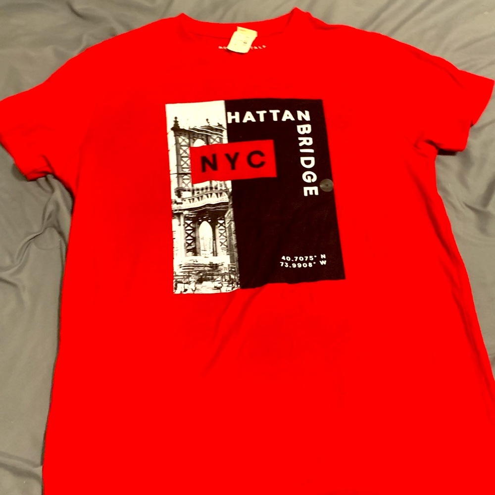 NWT Aeropostale Men’s Manhattan NYC Graphic Tee Size: Medium